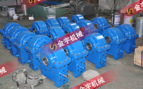 減速機(jī),減速器,蝸輪蝸桿減速機(jī),蝸輪蝸桿副,蝸輪減速機(jī),蝸桿減速機(jī),平面二次包絡(luò)減速機(jī),包絡(luò)減速機(jī),非標(biāo)減速機(jī),減速機(jī)型號,RV精密減速機(jī),雙導(dǎo)程精密蝸輪蝸桿副,微型減速機(jī),礦山用減速機(jī),鋼廠專用減速機(jī),硬齒面減速機(jī),立式減速機(jī),臥式減速機(jī),圓弧齒蝸輪蝸桿減速機(jī),切紙機(jī)專用減速機(jī),輪胎定型硫化機(jī),金宇減速機(jī)