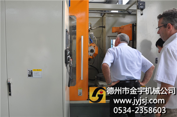 減速機(jī),減速器,蝸輪蝸桿減速機(jī),蝸輪蝸桿副,蝸輪減速機(jī),蝸桿減速機(jī),平面二次包絡(luò)減速機(jī),包絡(luò)減速機(jī),非標(biāo)減速機(jī),減速機(jī)型號(hào),RV精密減速機(jī),雙導(dǎo)程精密蝸輪蝸桿副,微型減速機(jī),礦山用減速機(jī),鋼廠專用減速機(jī),硬齒面減速機(jī),立式減速機(jī),臥式減速機(jī),圓弧齒蝸輪蝸桿減速機(jī),切紙機(jī)專用減速機(jī),輪胎定型硫化機(jī),金宇減速機(jī)