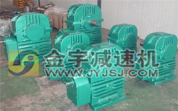減速機(jī),減速器,蝸輪蝸桿減速機(jī),蝸輪蝸桿副,蝸輪減速機(jī),蝸桿減速機(jī),平面二次包絡(luò)減速機(jī),包絡(luò)減速機(jī),非標(biāo)減速機(jī),減速機(jī)型號(hào),RV精密減速機(jī),雙導(dǎo)程精密蝸輪蝸桿副,微型減速機(jī),礦山用減速機(jī),鋼廠專(zhuān)用減速機(jī),硬齒面減速機(jī),立式減速機(jī),臥式減速機(jī),圓弧齒蝸輪蝸桿減速機(jī),切紙機(jī)專(zhuān)用減速機(jī),輪胎定型硫化機(jī),金宇減速機(jī)