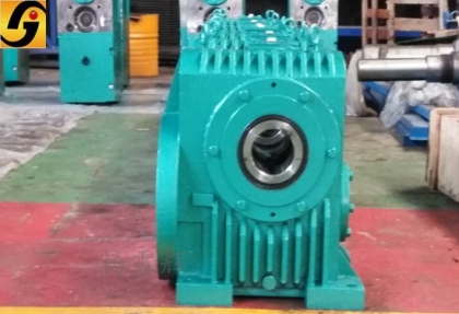 鋼廠連鑄機RD系列二次環(huán)面包絡減速機